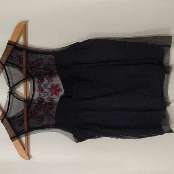 Hollister top - Picture 2 of 6